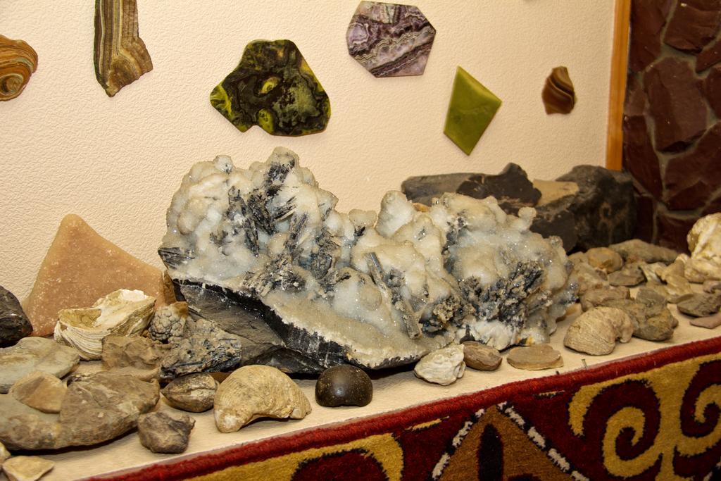 Asian Mountains Biszkek Zewnętrze zdjęcie